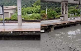 影》馬太鞍溪堰塞湖壩頂溢流 光復站變「泥流河道」