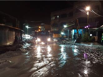 馬太鞍溪堰塞湖溢流2死3失聯　光復鄉停電摸黑搜救