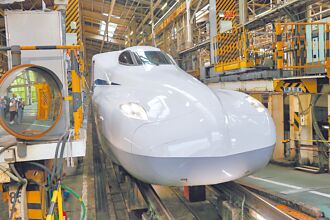 影》高鐵新列車 至尊雙翼東京亮相