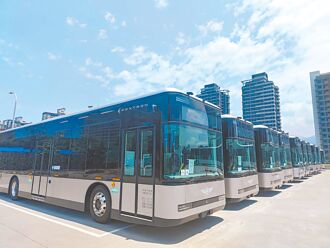 新北 公車智慧站牌 精準度逾9成