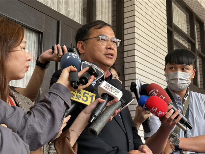 民進黨立委王義川對去年跟拍事件提出質疑。（資料照／袁茵攝）