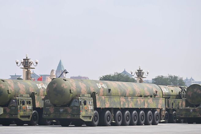 東風-61陸基洲際飛彈。（中新社）