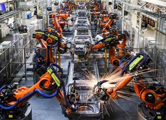 陆月用电量破兆再＋1！年增5.0％ 制造业用电飙升