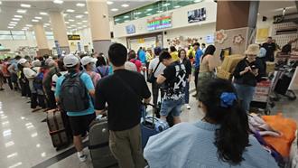 樺加沙颱風後小三通湧搭船人潮 3架次加班機助疏運滯留旅客