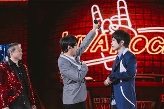 五月天阿信狂聞冠佑臭味　自詡友誼像臭豆腐吃到是香的