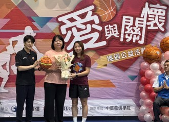 籃球》電信女籃回娘家！徐詩涵啟蒙教練早看出「特別」