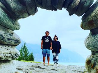 獨家》杜詩梅公公光復老家一夜全毀！大門全破、轎車心痛報廢