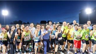 新北市府員工5000公尺挑戰 侯友宜與同仁感受跑步樂趣