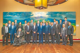 拚生医兆元产业 五大策略并进