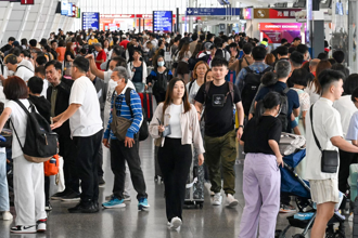 连假出国潮来了 出境花1.5小时 他吓坏：要提早到机场