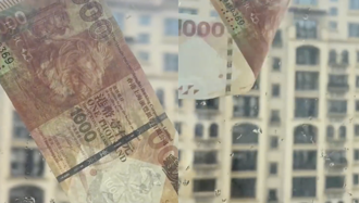 影》17级强风「刮来千元港币」！珠海人一开窗秒悲剧    