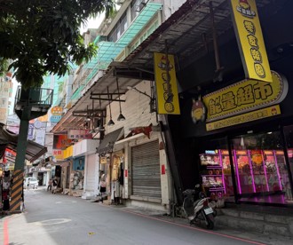 板橋「小西門町 」沒落 一排店掛租 網嘆：以前人多到爆