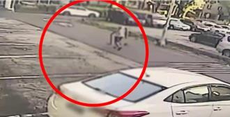 高雄通緝犯遭開16槍亡　槍手疑從東港偷渡出境