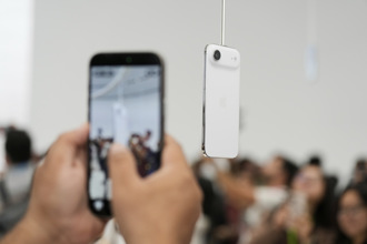 iPhone Air薄到讓人害怕？外媒實測2致命弱點「全翻盤」 反而更想買