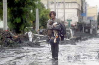 綠委籲政院「釋出具殺傷力消息」反擊  吳子嘉爆氣開罵