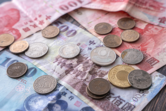 教師節連假將至 薪水算法一次看 雇主違規恐挨罰百萬