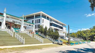 東勢第二納骨塔 3萬櫃位年底竣工