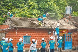 徐国勇别逞愚勇 多关心灾民
