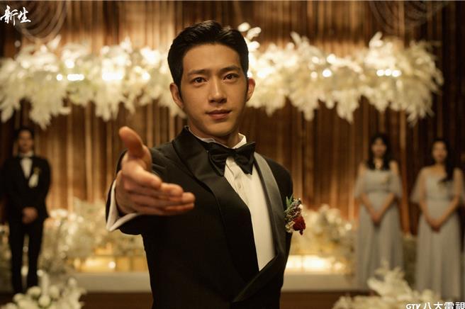 井柏然在《新生》诠释千面人设，引火自焚引杀机。（八大提供）