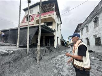 花莲洪灾第4天佛祖街泥水再暴涨 灾民嘆：活81年没遇过