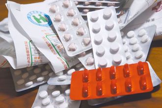 美国加徵药品100％关税 石崇良：75品项衝击较大