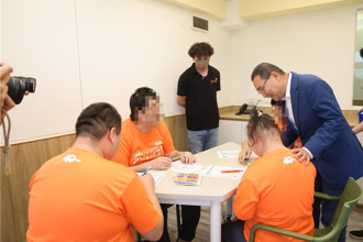 新北身障照顧久任獎勵明年試辦 任職滿1年可獲2.4萬元