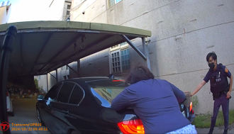 姊妹爭搶遺產！新竹女當警面前「倒車猛撞親妹」 下場出爐