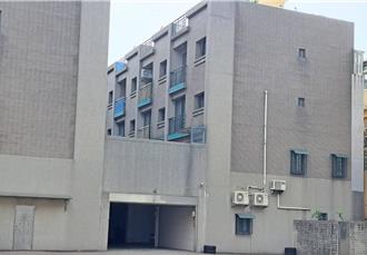 大甲21歲女被母鎖房內身亡　高中同學控「全家都是凶手」