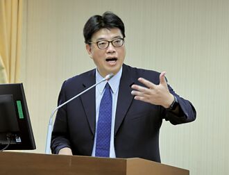 邱垂正：台湾安全 助美再次伟大