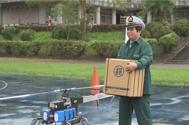 中华邮政邮务服务结合无人机示意图。（运研所提供／蔡明亘台北传真）
