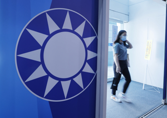 藍黨魁改選倒數計時  眷村鐵桿藍最挺誰？大多數點名這二人