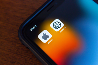 苹果打造自研版「ChatGPT」 Siri大升级做准备