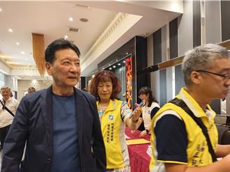 爭取黃復興支持  趙少康、鄭麗文桃園同場拜票
