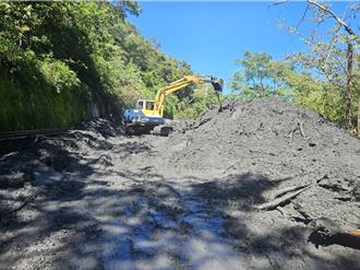 南橫道路崩塌搶修 台東2村明天停班停課