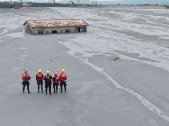 新北特搜隊挺進花蓮災區　72小時不間斷搜索逾160件人命