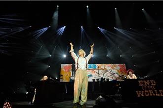 日樂團世界末日暌違6年來台開唱！玩哏高喊「來都來了」