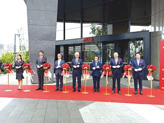 新光三越台南小北門 開幕