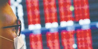 千金股慘跌 穎崴逆勢攻頂