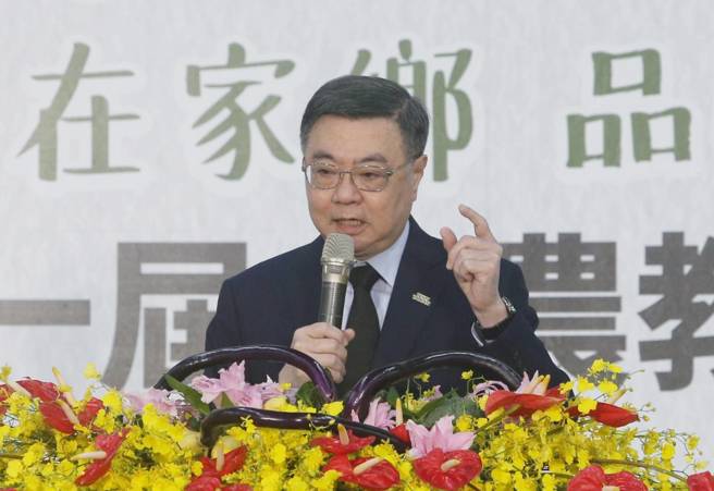 行政院长卓荣泰27日出席第一届食农教育致词时表示，已协调出与30间旅馆、700间房间，即刻起只要有需要的灾民就就能透过接驳住任，提供安心居住的环境。（赵双杰摄）