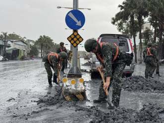 本可休到退伍！役男牺牲假期当铲子超人 女友1举动网讚爆