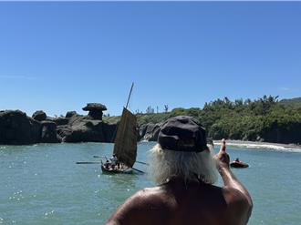 阿美族竹筏「拜訪號」下水 開啟環島航海之旅