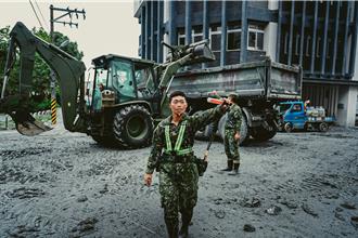 賴清德下令增派國軍兵力：搶在中秋前完成花蓮清淤