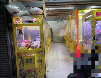 台中海线地区夹娃娃机店屡遭偷钱 窃贼再犯破坏机台遭逮