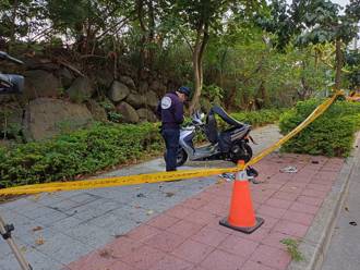 淡水年輕男女機車雙載自撞 24歲男頭部重創不治