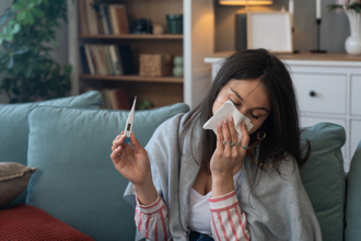 流感拉警報「校園爆大規模群聚」 醫：全班26人 17人中鏢