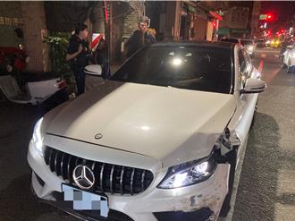 女子開賓士撞2車肇逃 中壢警30分鐘內逮人送辦