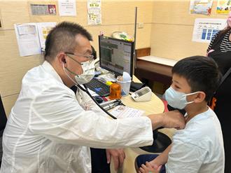 台中A流全面引爆！近400學生確診 醫師急喊：口罩戴起來