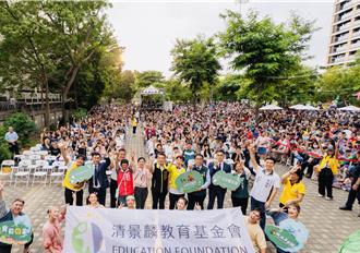 建商包場請看戲 千人淚看紙風車《寶莉回家》