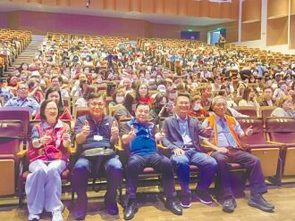 旺旺公益演唱會 志工沉浸音樂饗宴