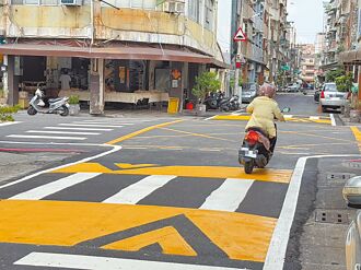 車禍熱點 鳳山試辦減速平台